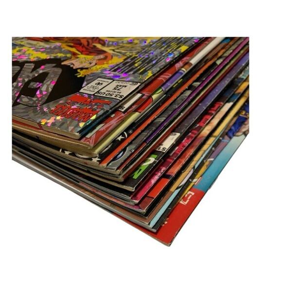 Comic Lot of 23 mixed Book Lot Marvel, Dc And More - Picture 6 of 7